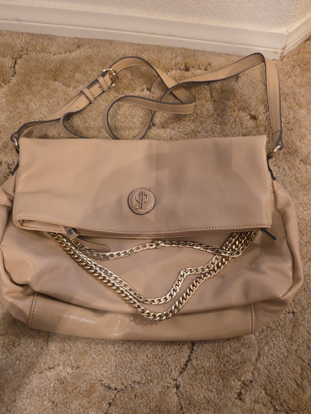 Jennifer Lopez Neutral Beige Fold-Over Shoulder Bag with Gold Chain